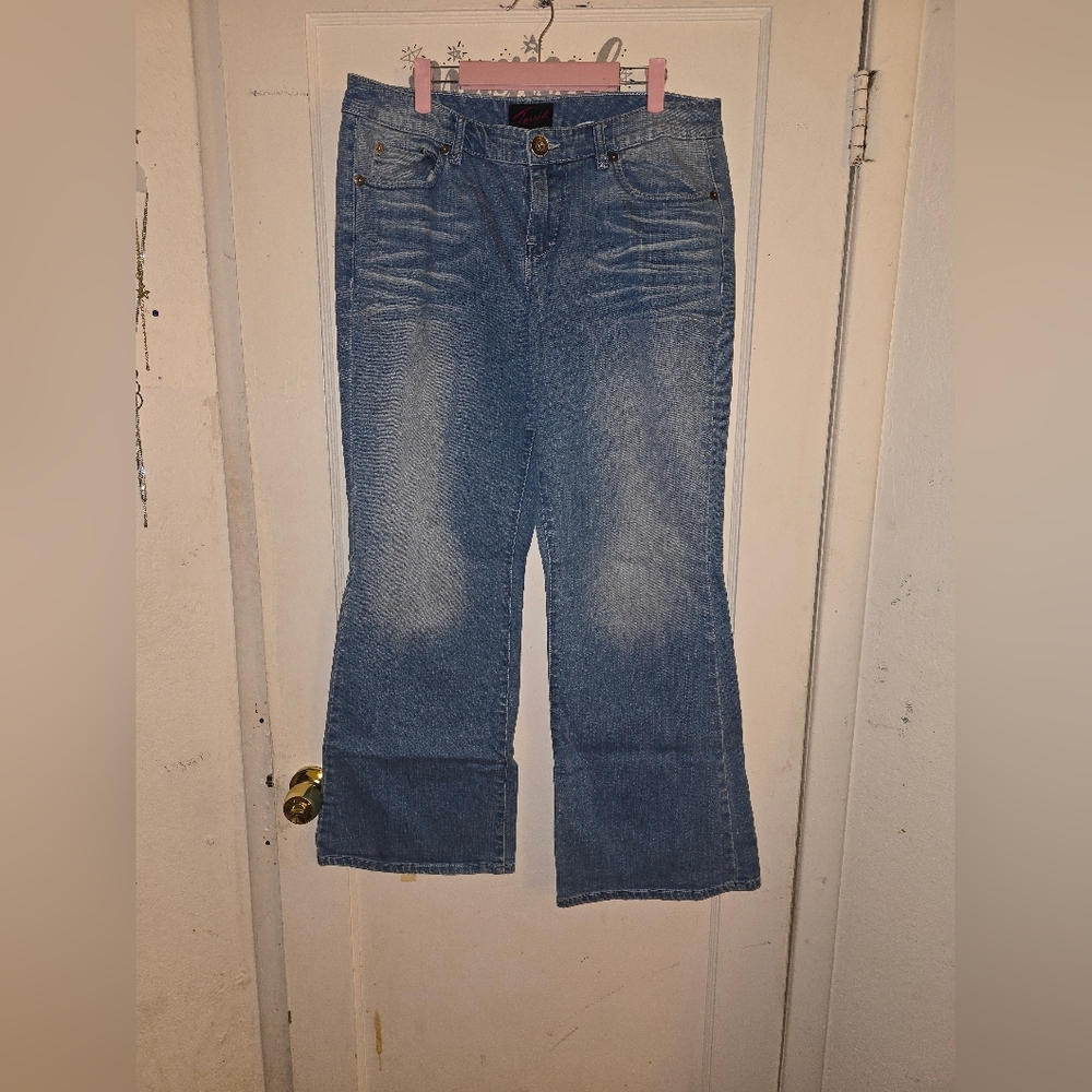 ✨️VINTAGE✨️ Torrid Size 18 Light Blue Flare Jeans